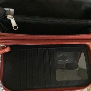 Off brand wristlet wallet